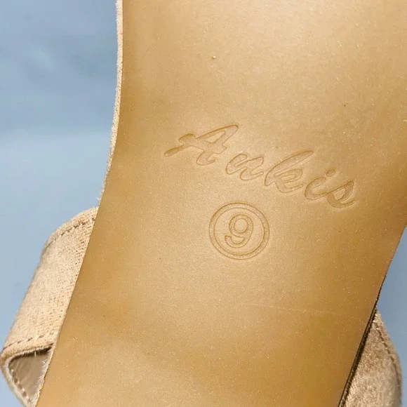 Ankis Women's Tan Suede Square Toe Ankle Strap Block Heel Sandals Size 9 - Picture 8 of 13